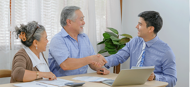 Benefit Reviews graphic about professional guidance and when to review a retirement plan.